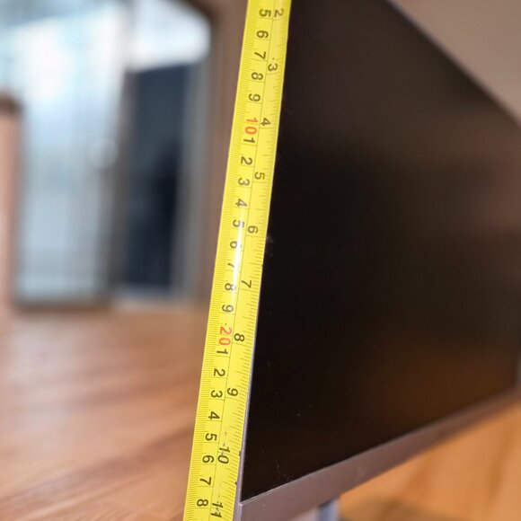 HP EliteDisplay E243i 24-inch monitor - Picture 10 of 15